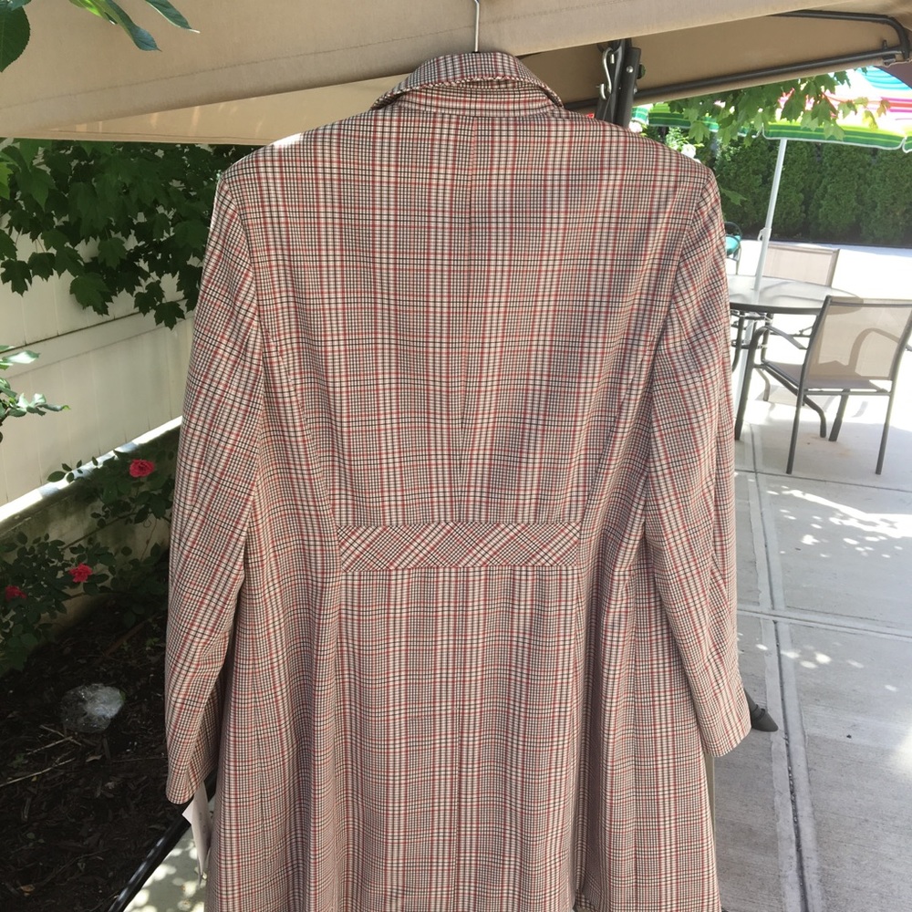 Coat - Picture 4 of 6